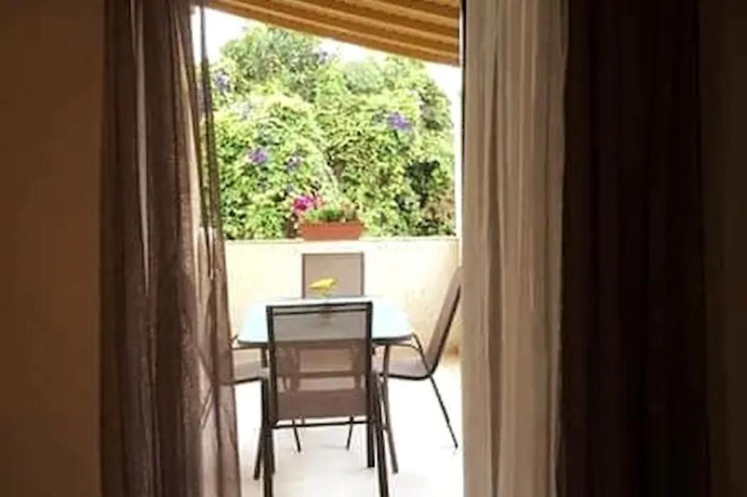 Golden Keys Apatment First Floor Apartment โมไรตีกา ภายนอก รูปภาพ